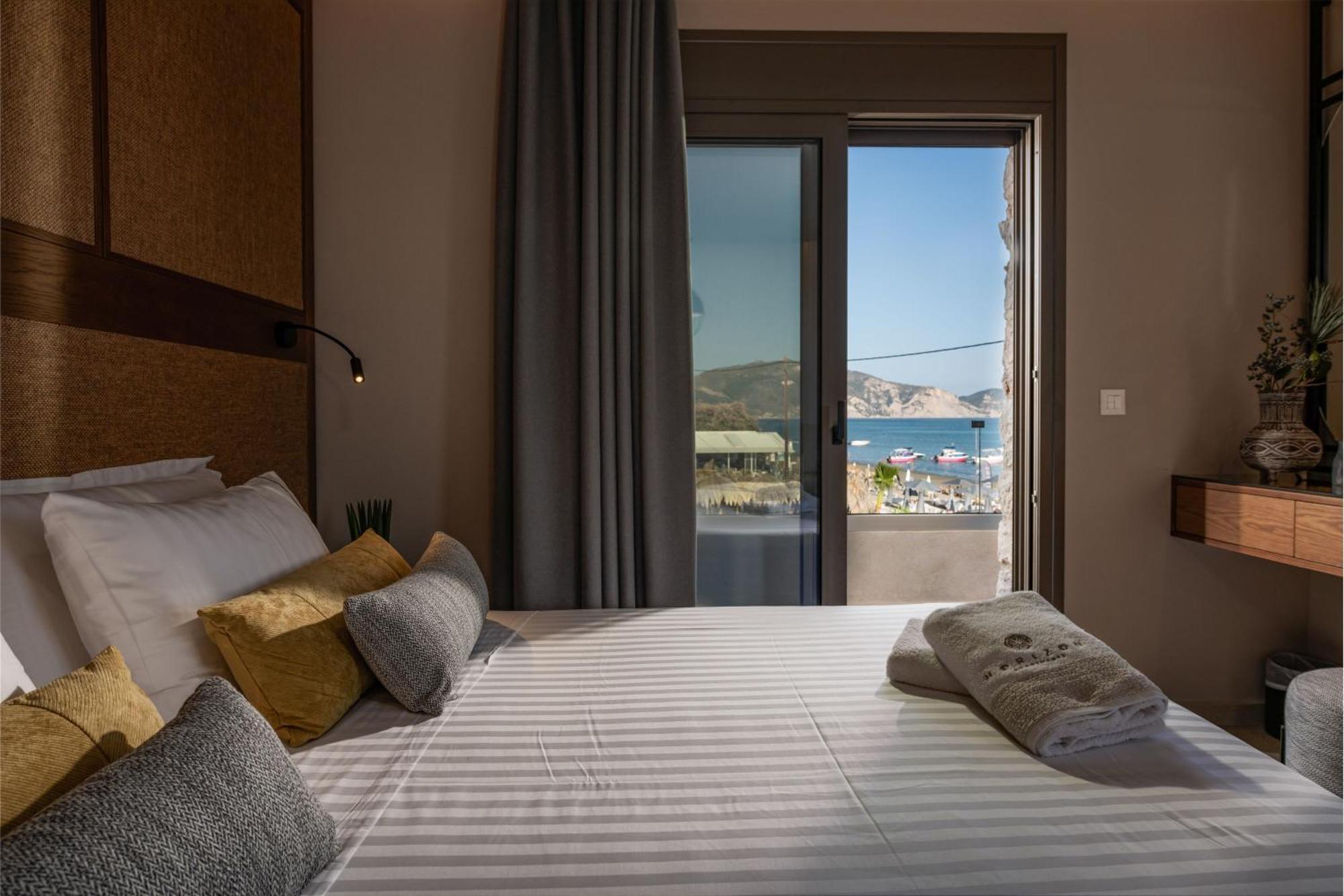 Horizon Apartments - Beachfront Luxury, By Zantewize Laganas Esterno foto
